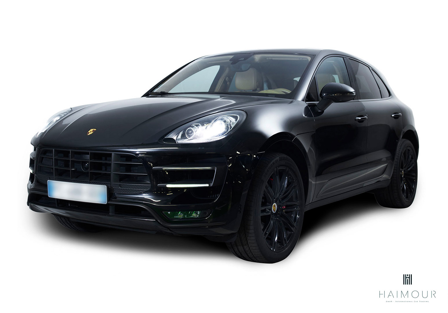 إيجار PORSCHE MACAN S