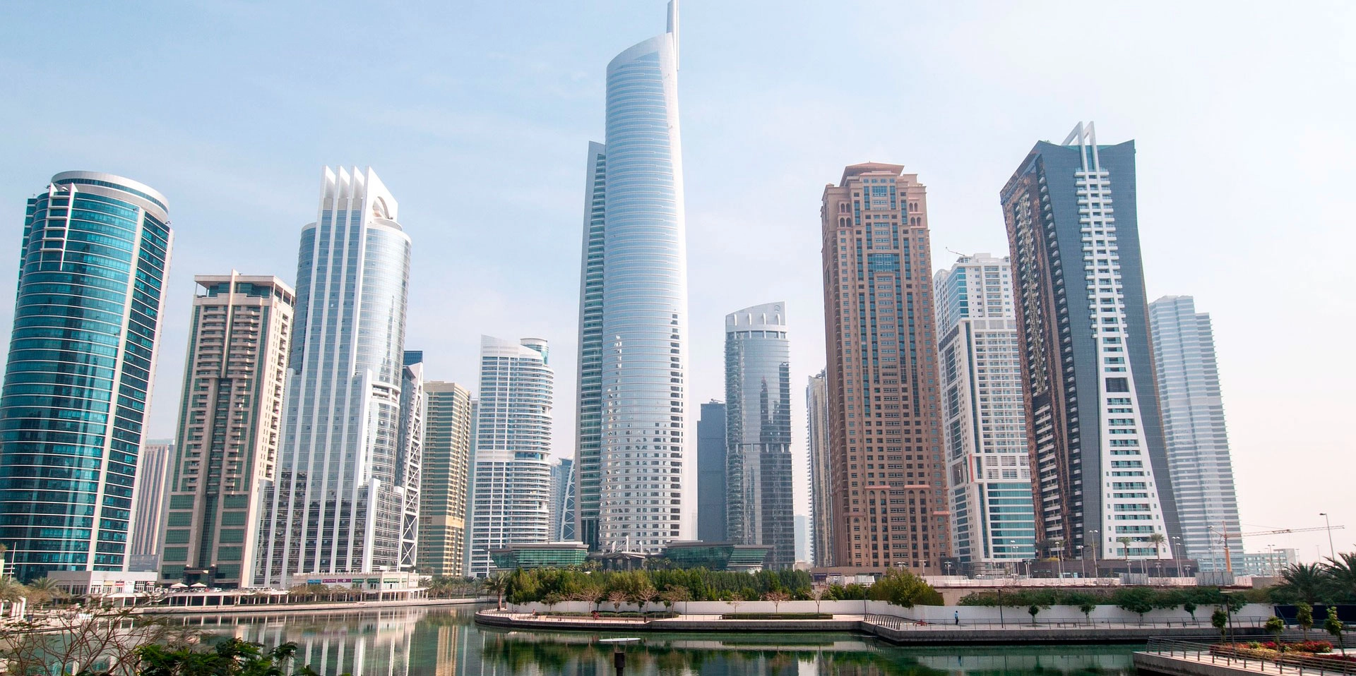 Voiture avec chauffeur Dubaï UAE